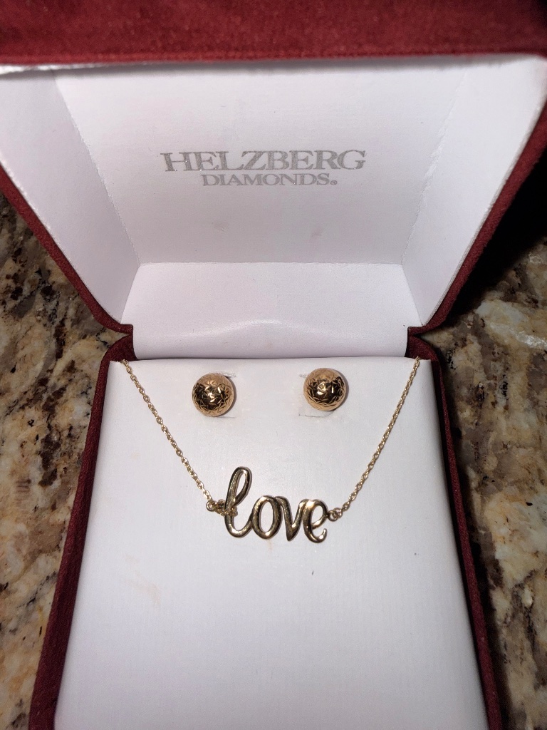 Gold Studs W/ Bracelet